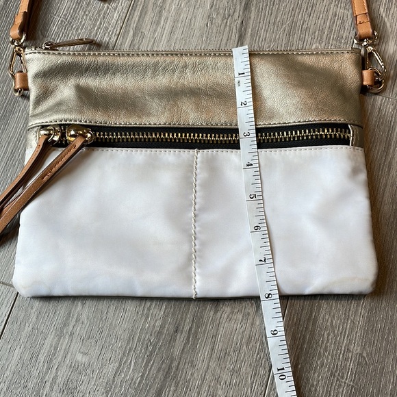 Sondra Roberts Squared gold and white cross shoulder bag. - Picture 6 of 10